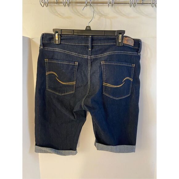 Levi’s Bermuda modern skinny size 16 denim Jean shorts nwot - Picture 2 of 7